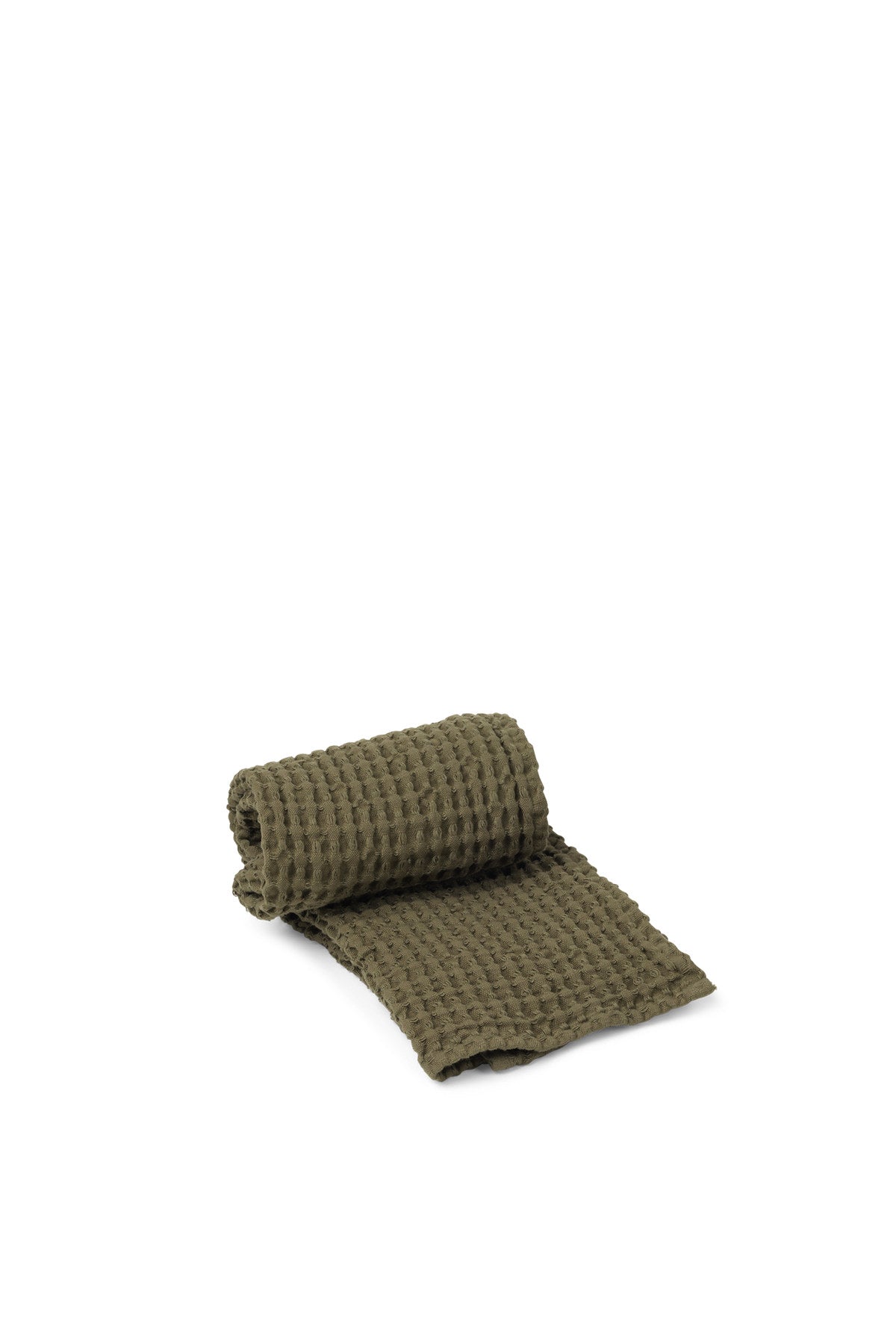 Organic Handtuch in Olivegrün präsentiert im Onlineshop von KAQTU Design AG. Handtuch ist von Ferm Living