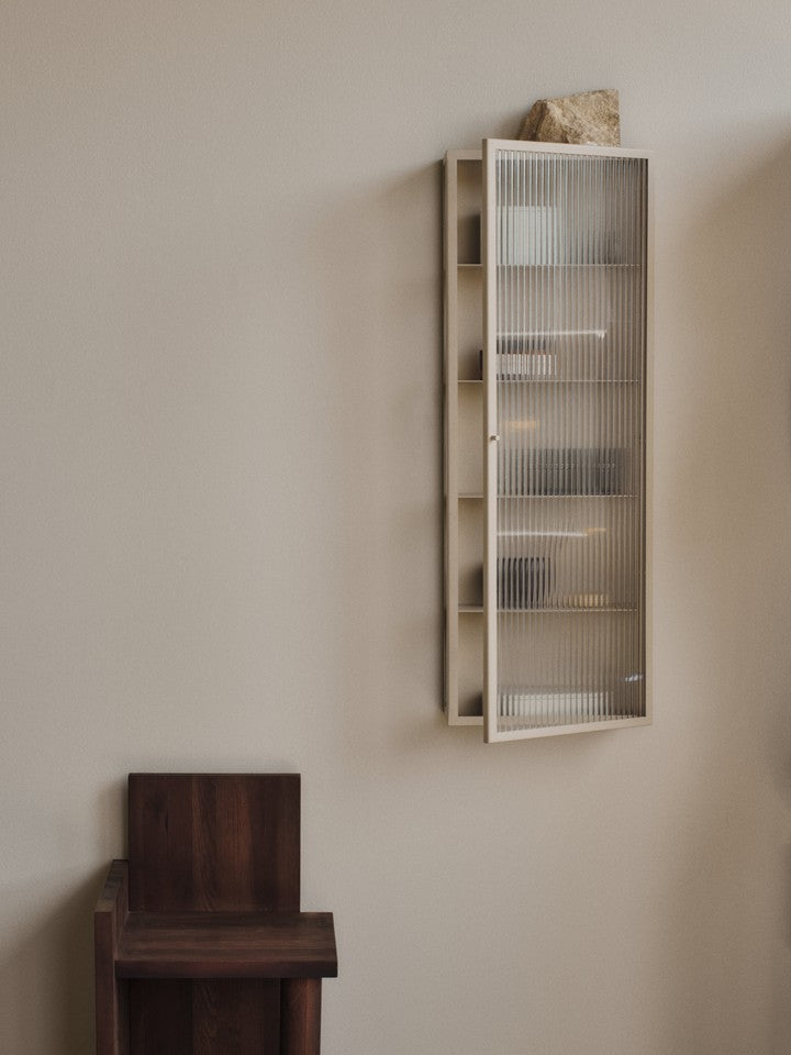 Uta Piece Beistelltisch in Braun präsentiert im Onlineshop von KAQTU Design AG. Beistelltisch ist von Ferm Living