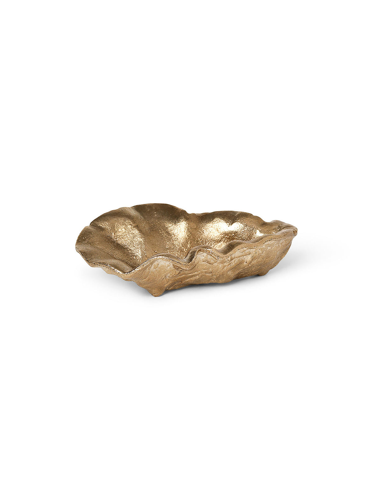 Oyster Schale in Messing präsentiert im Onlineshop von KAQTU Design AG. Schalen ist von Ferm Living