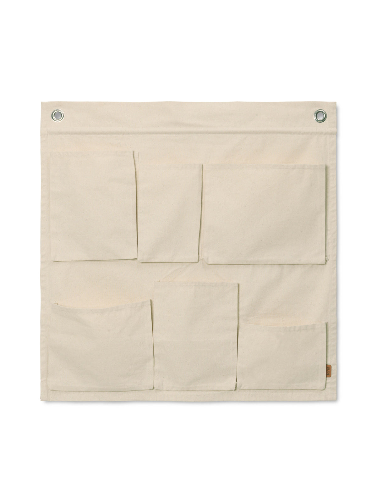 Canvas Wandtasche in Off-White präsentiert im Onlineshop von KAQTU Design AG. Wanddeko ist von Ferm Living
