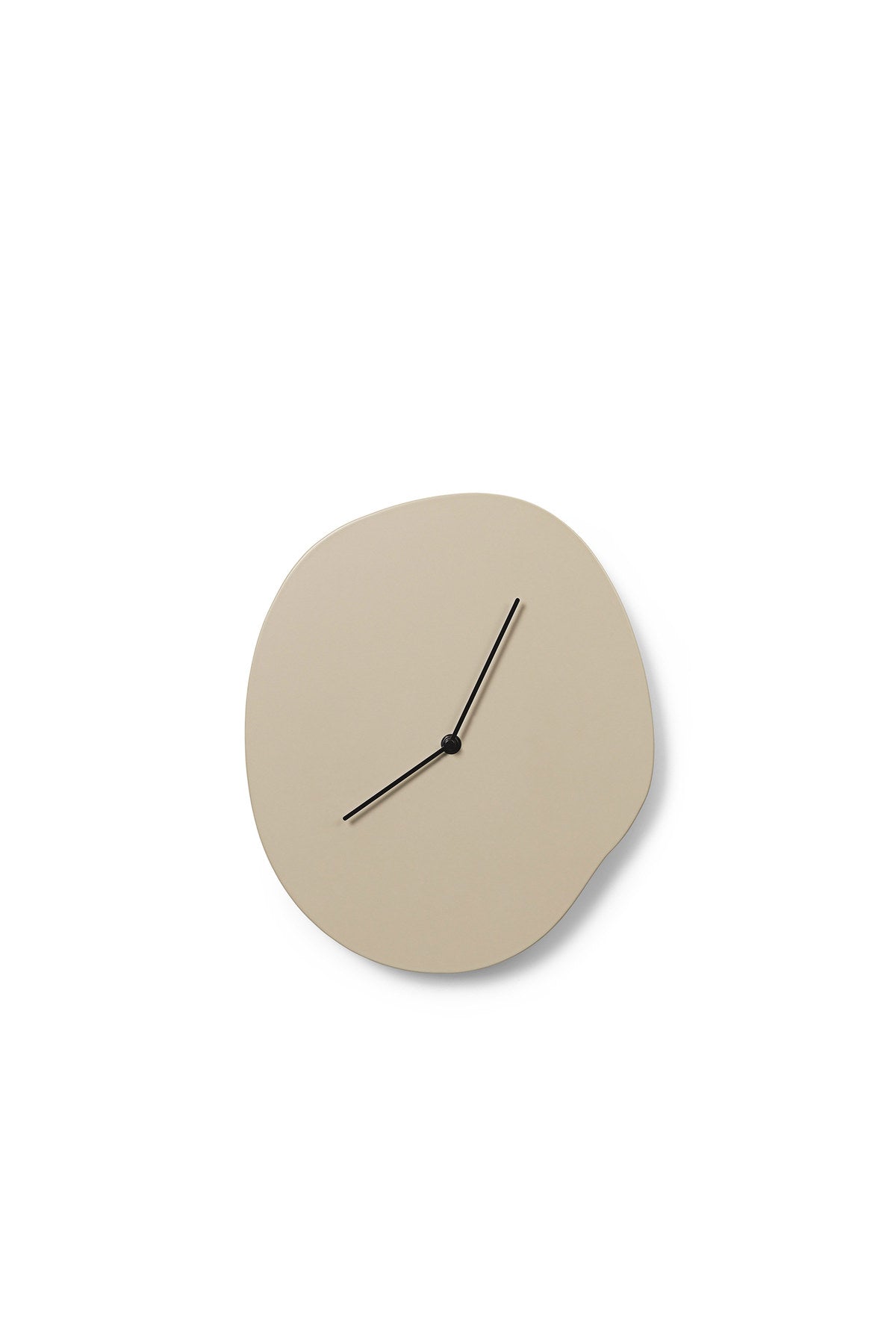 Melt Wanduhr in Kaschmir präsentiert im Onlineshop von KAQTU Design AG. Wanduhr ist von Ferm Living