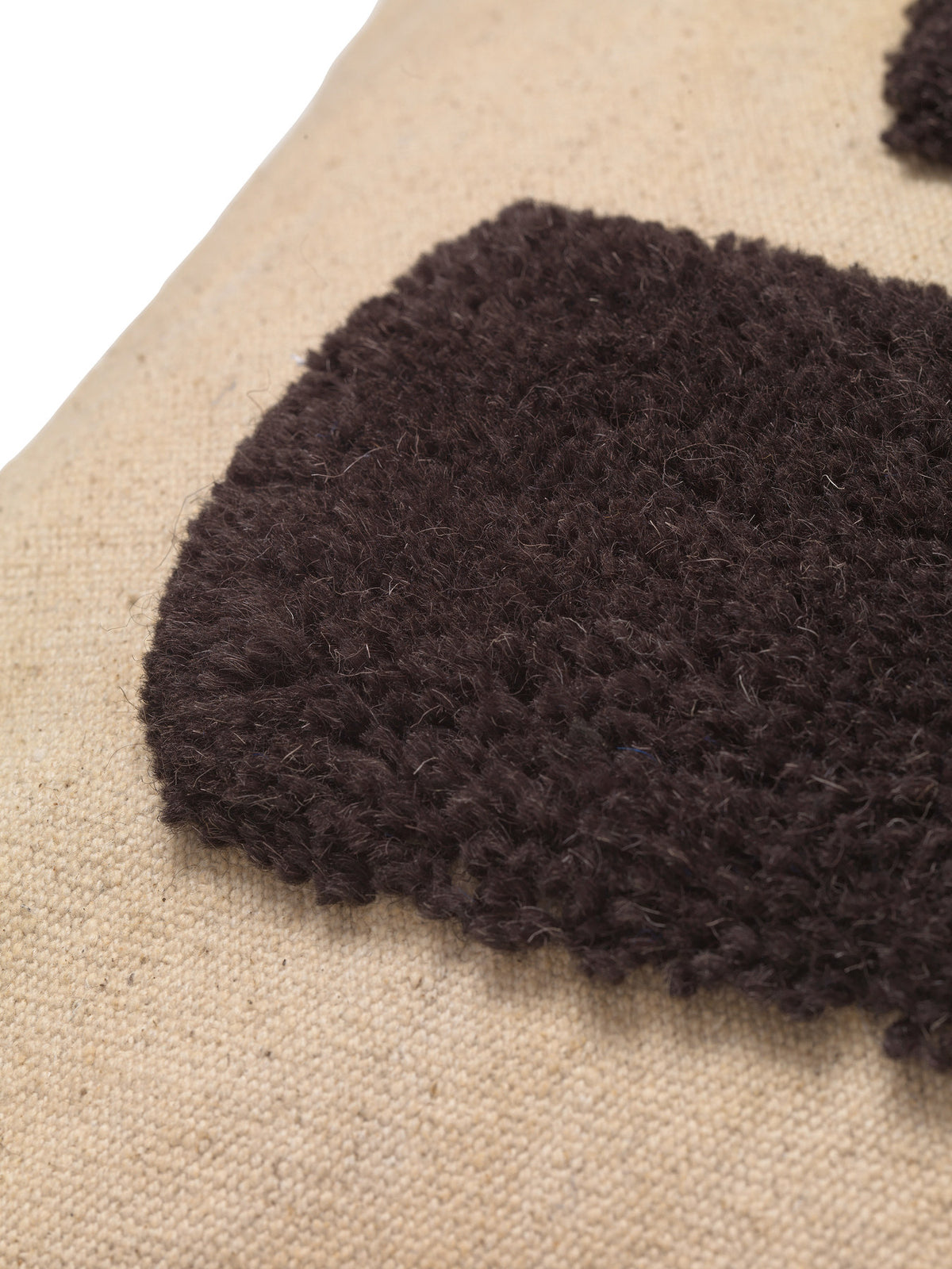 Lay Kissenbezug in Sand / Dark Brown präsentiert im Onlineshop von KAQTU Design AG. Kissenbezug Kids ist von Ferm Living