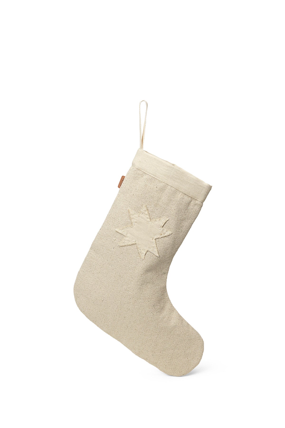 Vela Christmas Stocking in Natural präsentiert im Onlineshop von KAQTU Design AG. Weihnachtszubehör ist von Ferm Living
