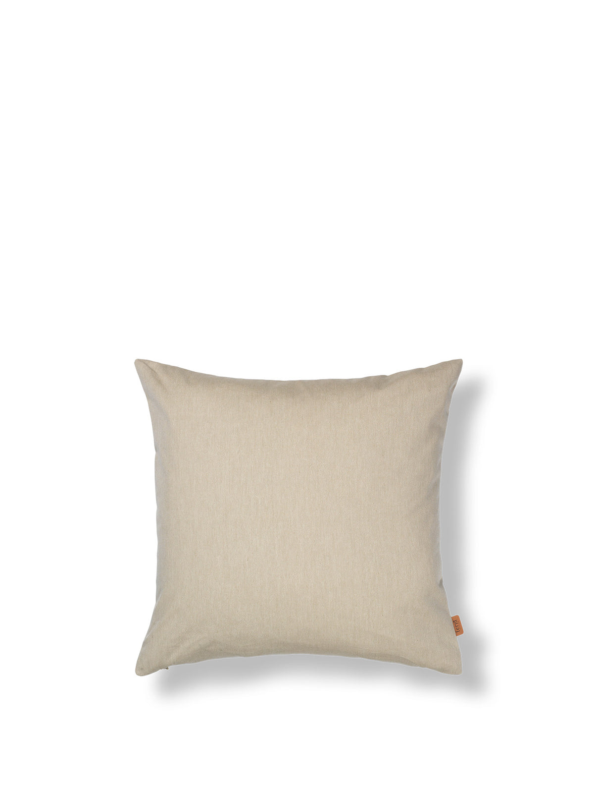 Strand Outdoor Kissen in Sand präsentiert im Onlineshop von KAQTU Design AG. Gartenkissen ist von Ferm Living