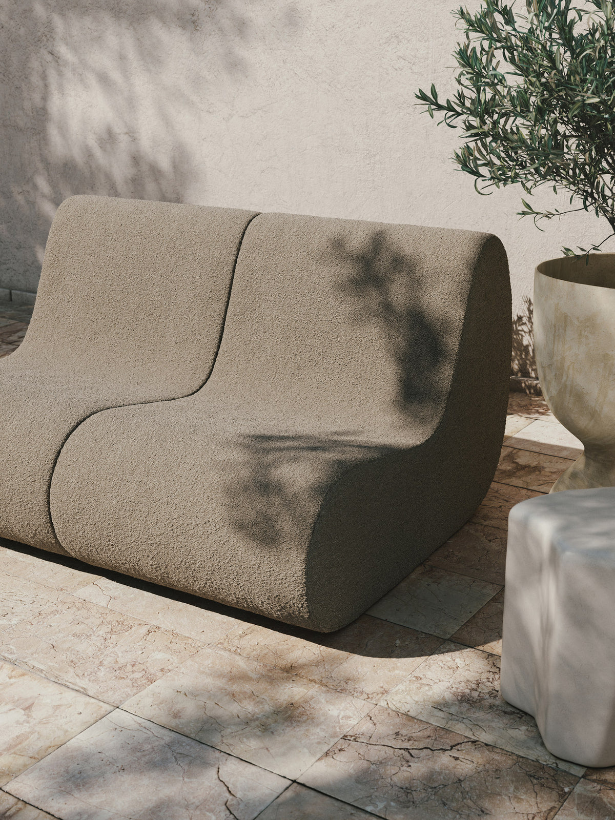 Rouli Center Module Pure Bouclé in Sand präsentiert im Onlineshop von KAQTU Design AG. Outdoor-Sessel ist von Ferm Living