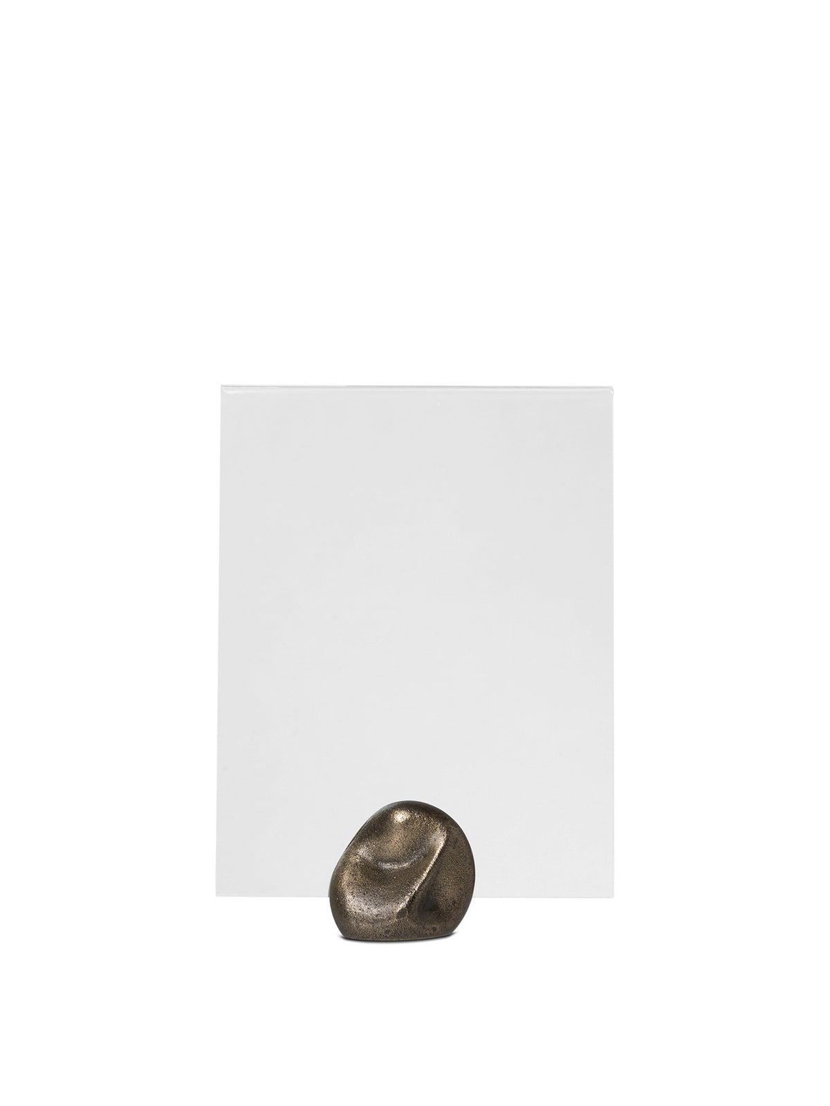Gravel Standing Rahmen A5 in Antique präsentiert im Onlineshop von KAQTU Design AG. Bilderrahmen ist von Ferm Living