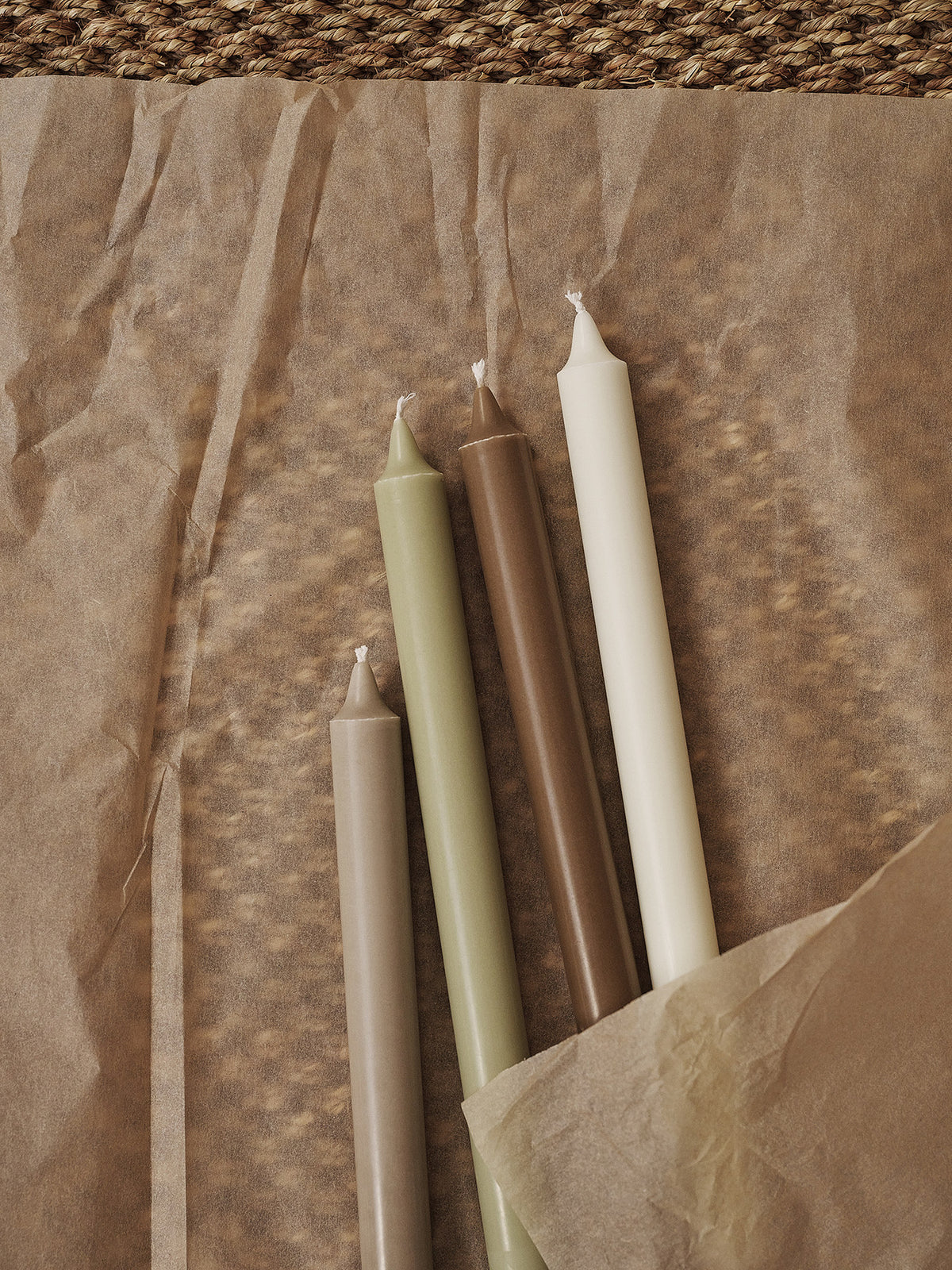Pure Kerzes Set of 4 in Botanic Blend präsentiert im Onlineshop von KAQTU Design AG. Kerzen ist von Ferm Living