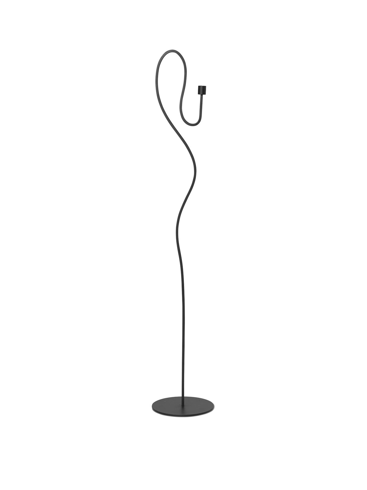 Valse Floor Kerzenhalter in Black präsentiert im Onlineshop von KAQTU Design AG. Kerzenständer ist von Ferm Living