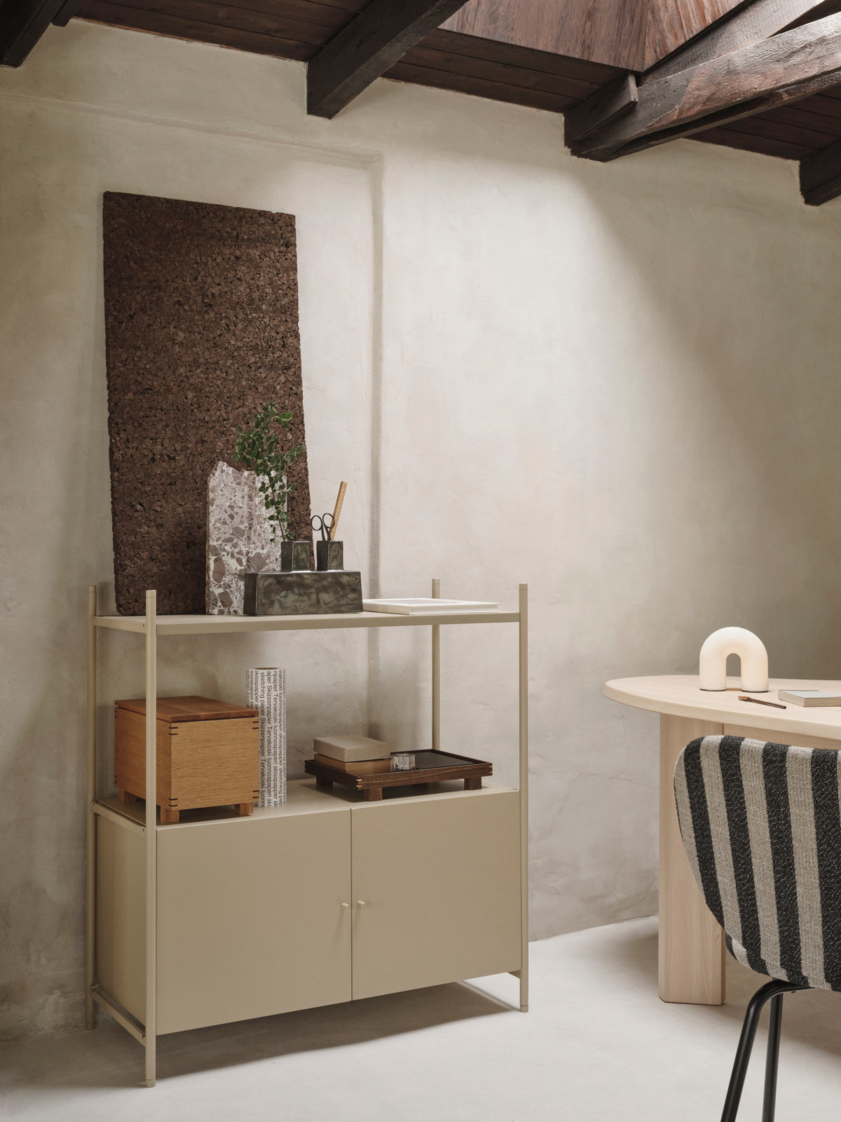 Punctual Cabinet in Cashmere präsentiert im Onlineshop von KAQTU Design AG. Cabinet ist von Ferm Living