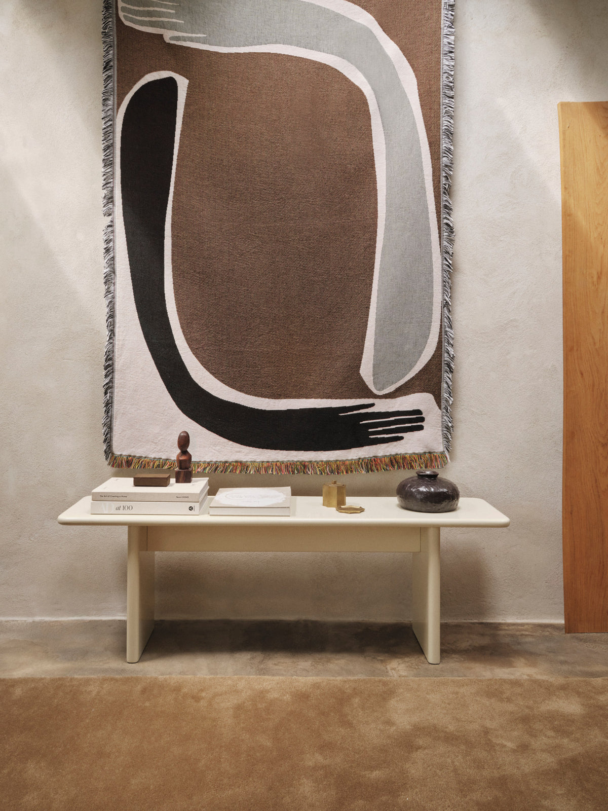 Rink Bank 140 in Eggshell präsentiert im Onlineshop von KAQTU Design AG. Sitzbank ist von Ferm Living