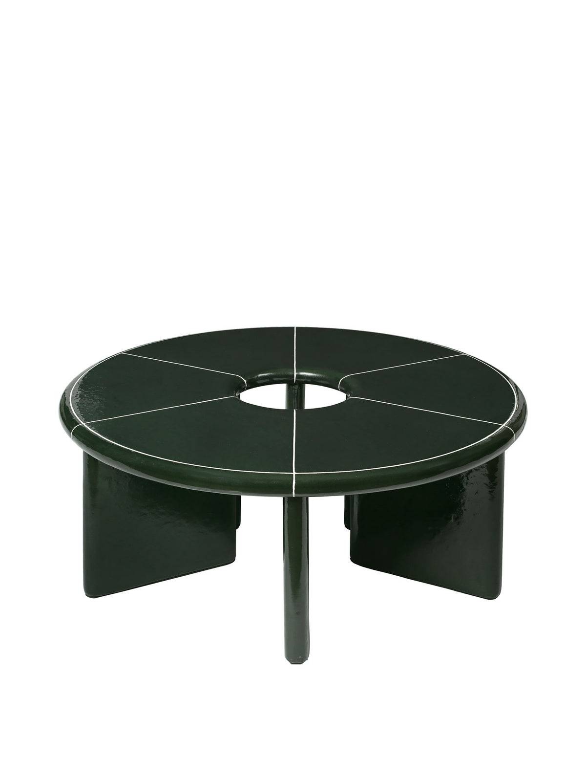 Deya Loungetisch Ø80 in Dunkelgrün präsentiert im Onlineshop von KAQTU Design AG. Loungetisch ist von Ferm Living