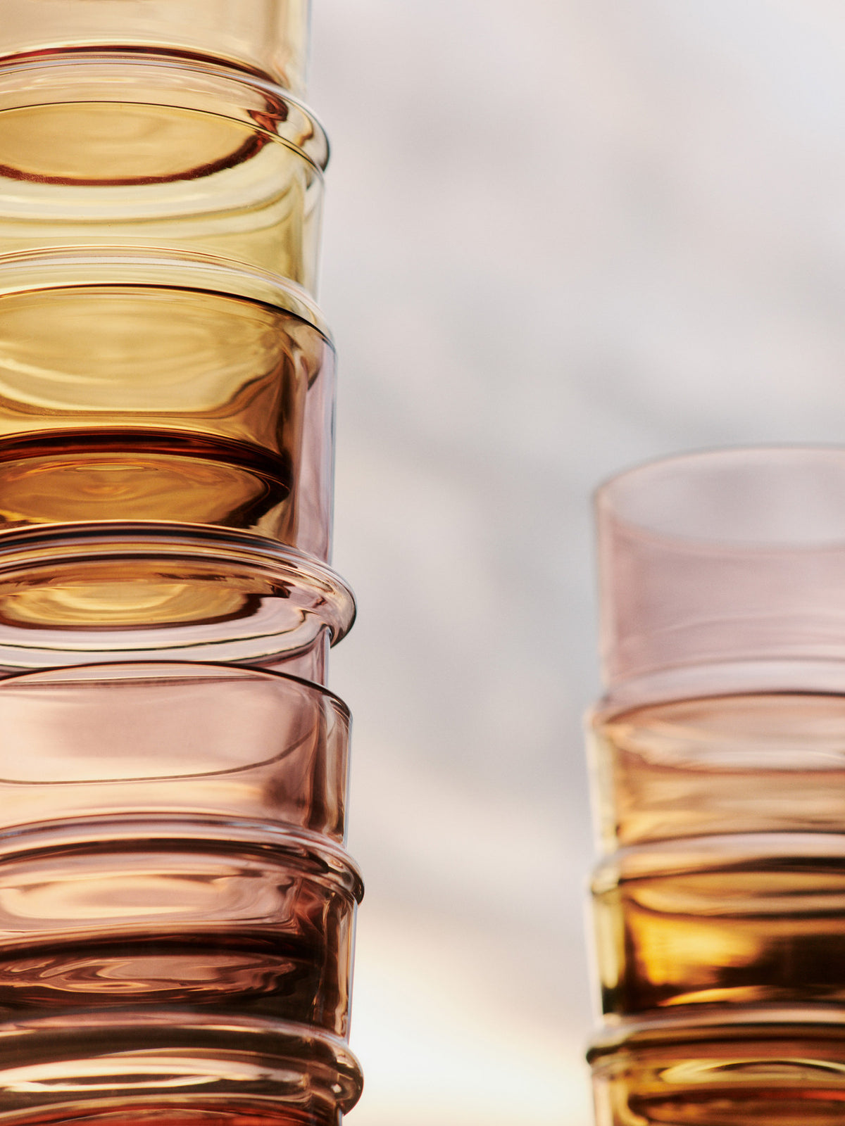 Boya Gläser High Set aus 2 in Blush präsentiert im Onlineshop von KAQTU Design AG. Glas ist von Ferm Living