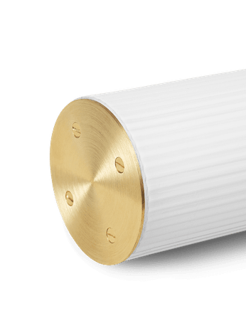Vuelta Pendellampe II 100 in White/Brass präsentiert im Onlineshop von KAQTU Design AG. Pendelleuchte ist von Ferm Living