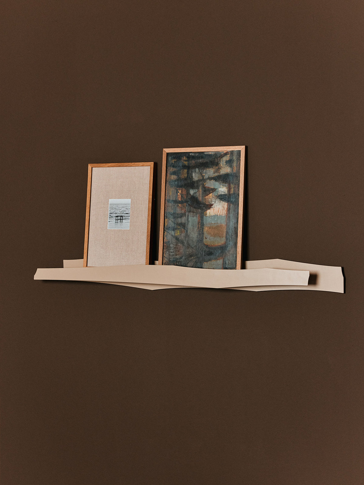 Leta Bilderschiene in Kaschmir präsentiert im Onlineshop von KAQTU Design AG. Bilderrahmen ist von Ferm Living