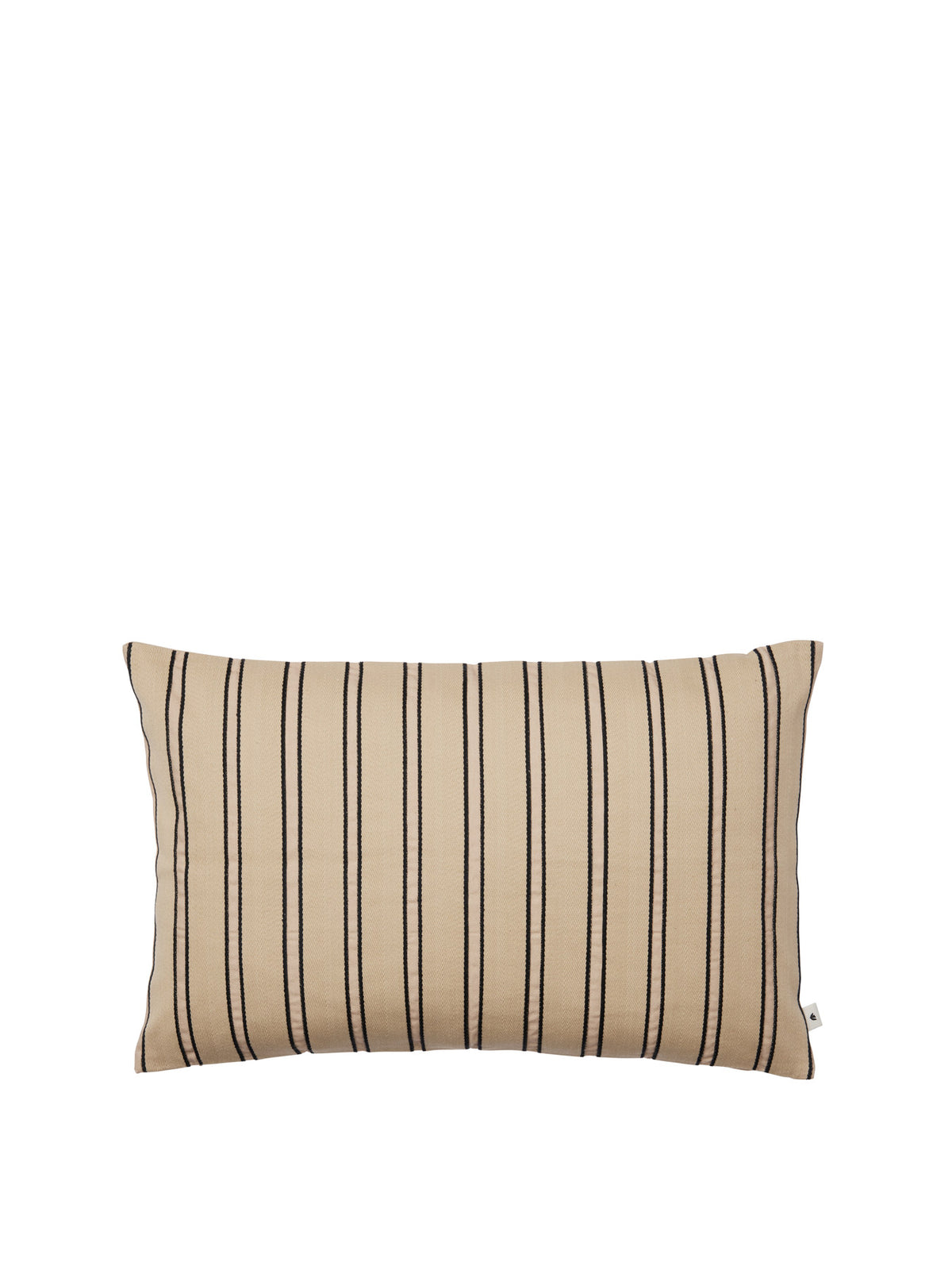 Twill Kissen rechteckig in Cashmere/Black präsentiert im Onlineshop von KAQTU Design AG. Deko Kissen ist von Ferm Living