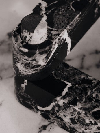 Newel Modular Kerzenhalter Set aus 4 in Rosso Levanto präsentiert im Onlineshop von KAQTU Design AG. Object ist von Ferm Living