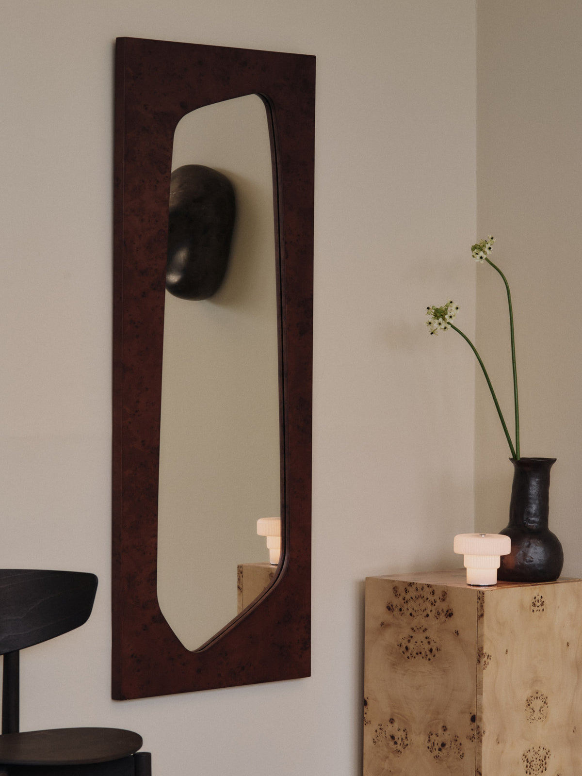 Ripple tragbare Tischlampe H10 in White präsentiert im Onlineshop von KAQTU Design AG. Tischleuchte ist von Ferm Living