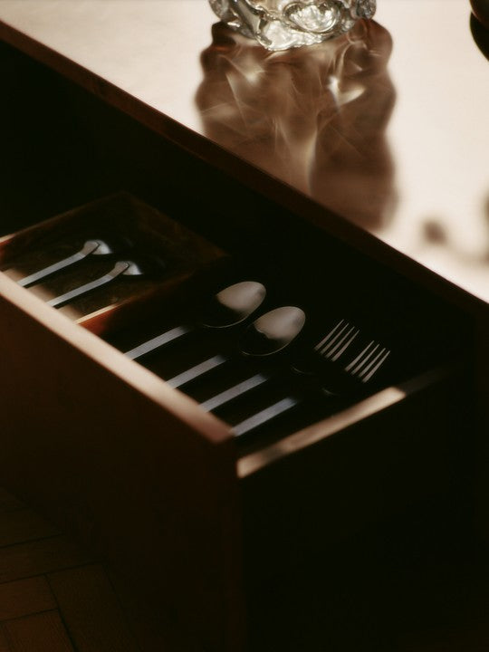 Burl Storage Couchtisch in Dark Stained Burl präsentiert im Onlineshop von KAQTU Design AG. Couchtisch ist von Ferm Living