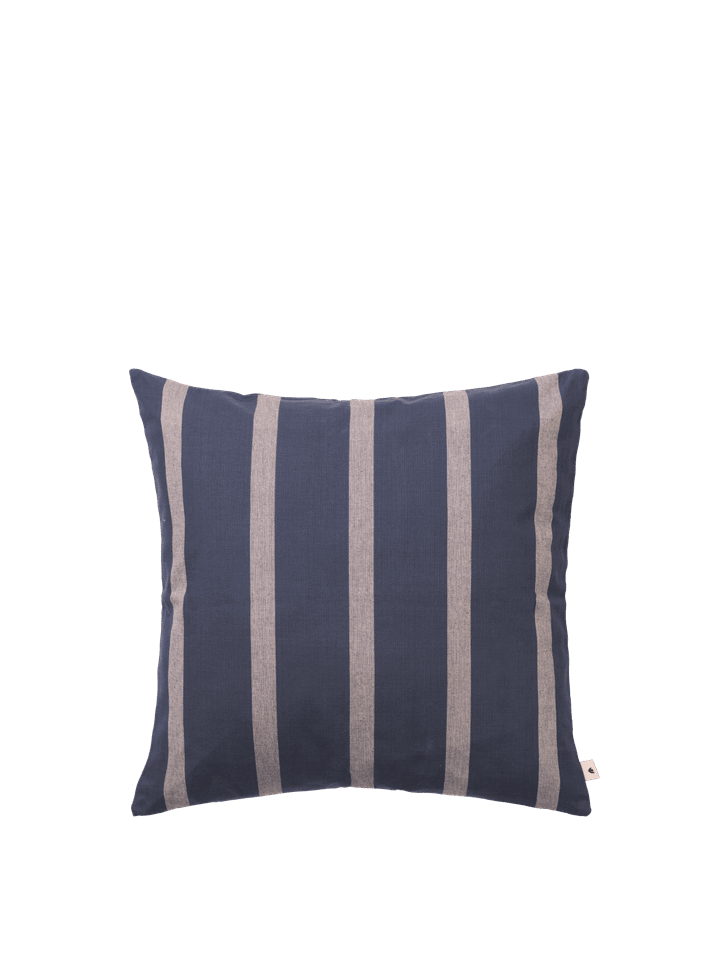 Strand Outdoor Kissen in Indigo Blue/Parchment präsentiert im Onlineshop von KAQTU Design AG. Deko Kissen ist von Ferm Living