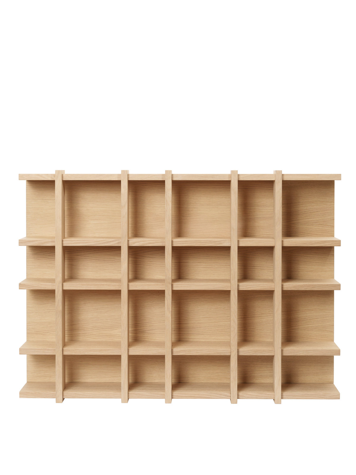 Tilem Wandregal 6x4 in Natur Eichenfurnier präsentiert im Onlineshop von KAQTU Design AG. Wandregal ist von Ferm Living