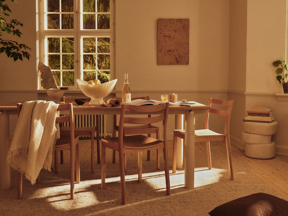 Boda Esszimmerstuhl in Natural Oak präsentiert im Onlineshop von KAQTU Design AG. Stuhl ist von Ferm Living