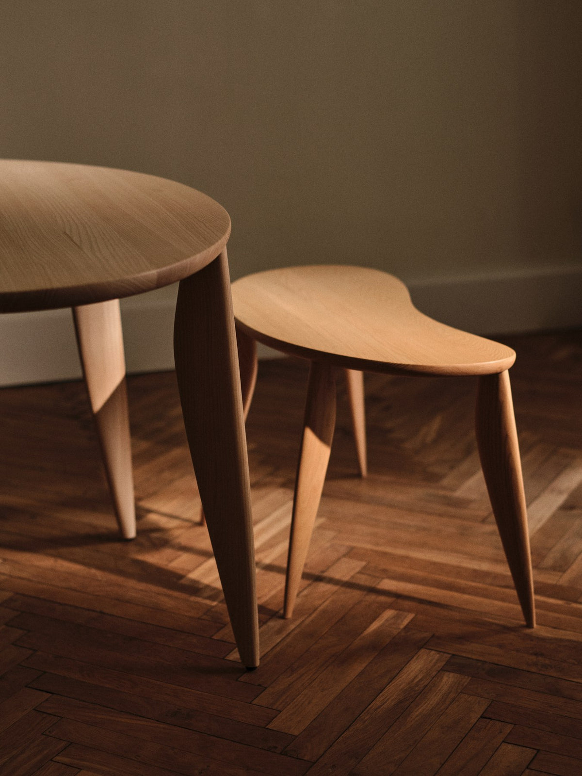 Feve Kids Schreibtisch in Natural präsentiert im Onlineshop von KAQTU Design AG. Schreibtisch ist von Ferm Living