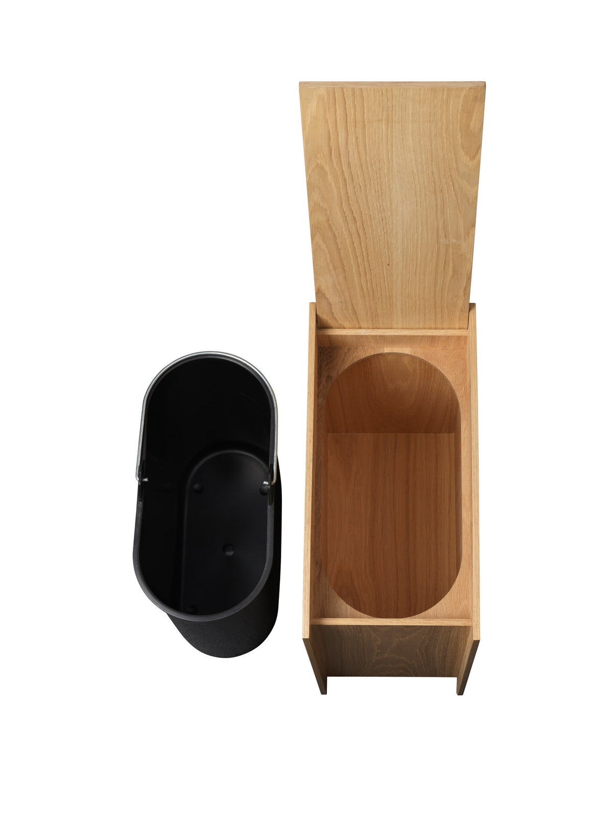 Sama Wooden Bin 50 in Eiche präsentiert im Onlineshop von KAQTU Design AG. Papierkorb ist von Ferm Living