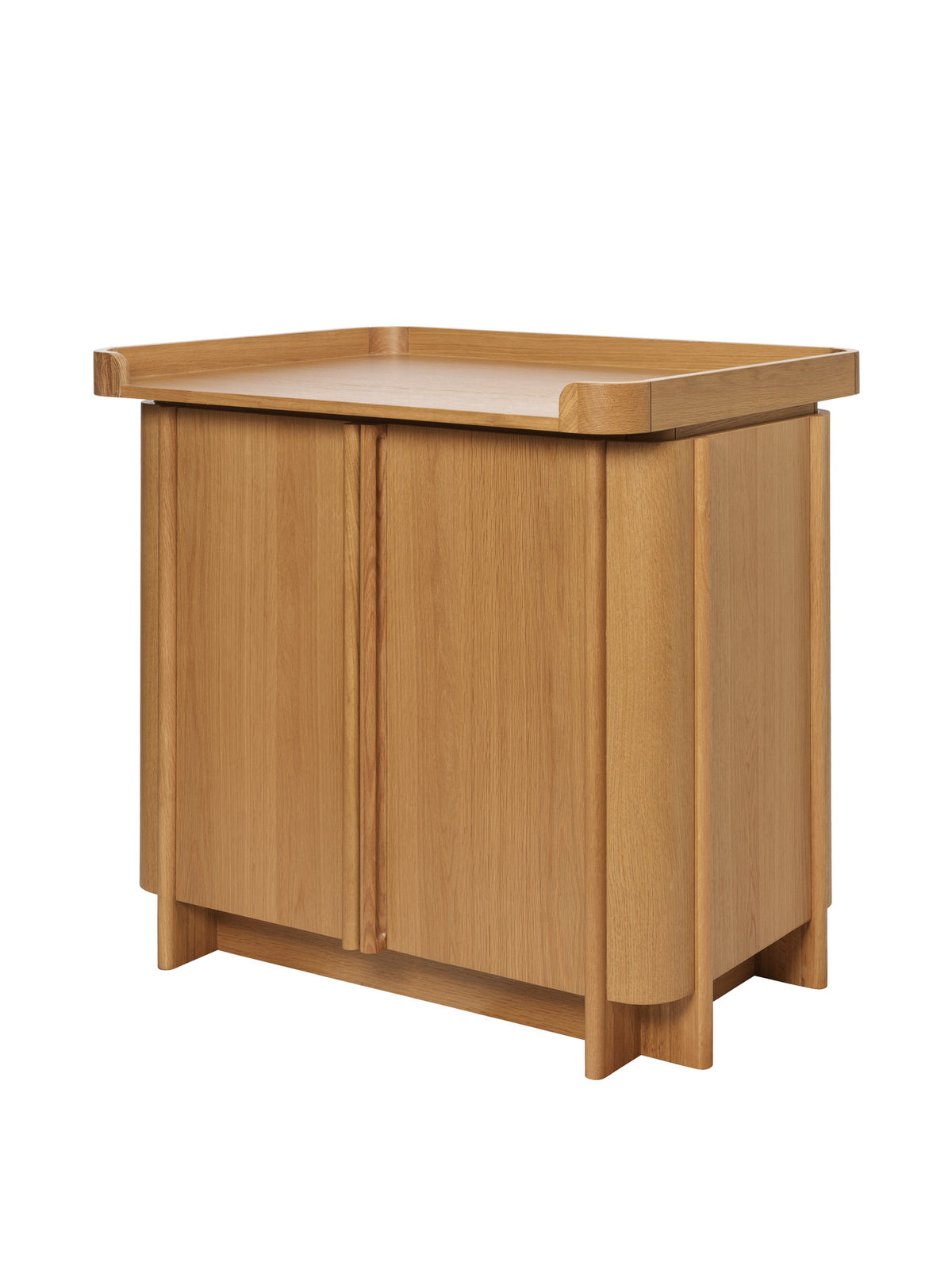 Tilu Wickeltisch in Natur Eiche präsentiert im Onlineshop von KAQTU Design AG. Kommode ist von Ferm Living