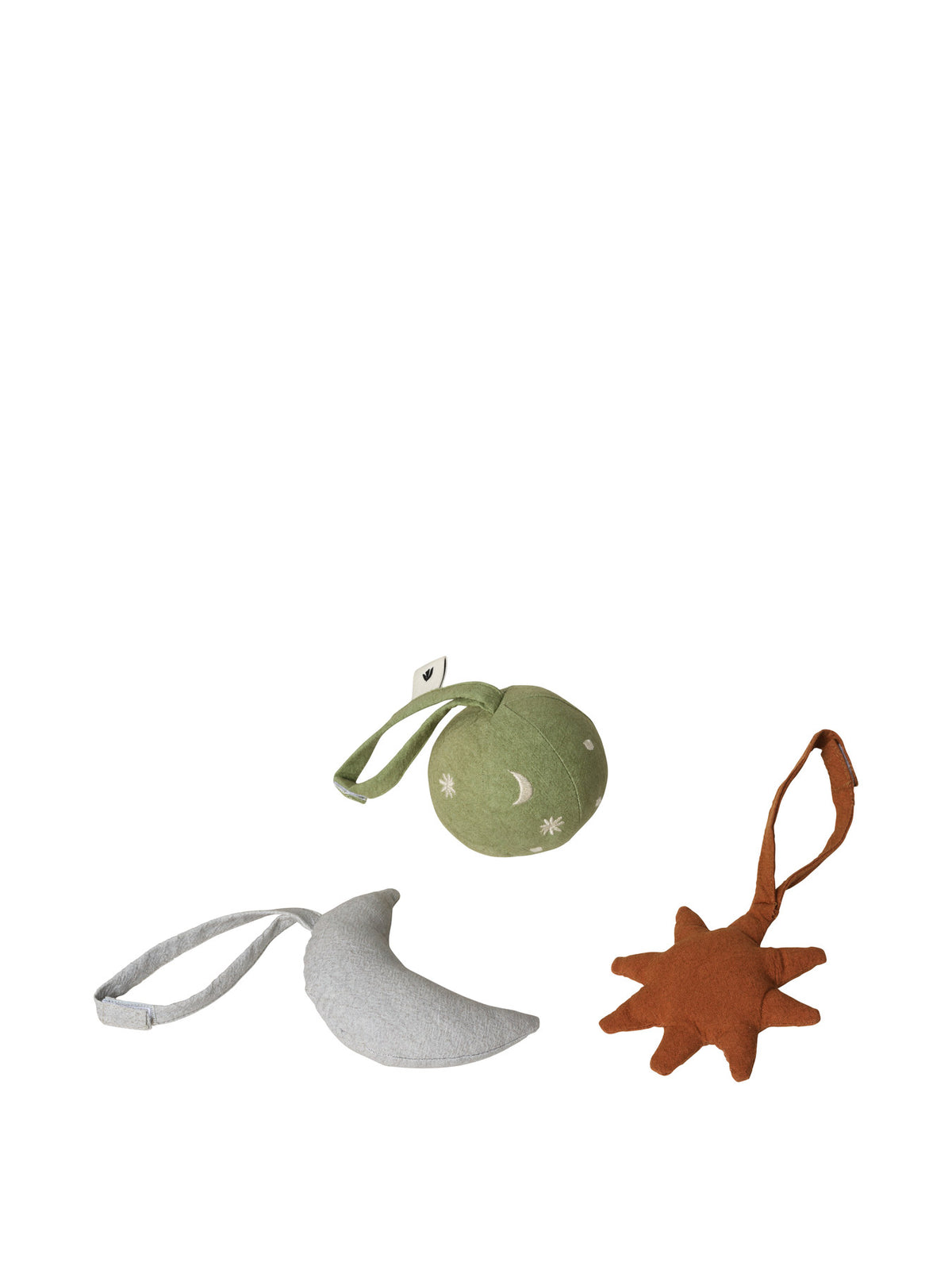 Skye Baby Toys Set of 3 in Tea Green präsentiert im Onlineshop von KAQTU Design AG. Spielzeug ist von Ferm Living