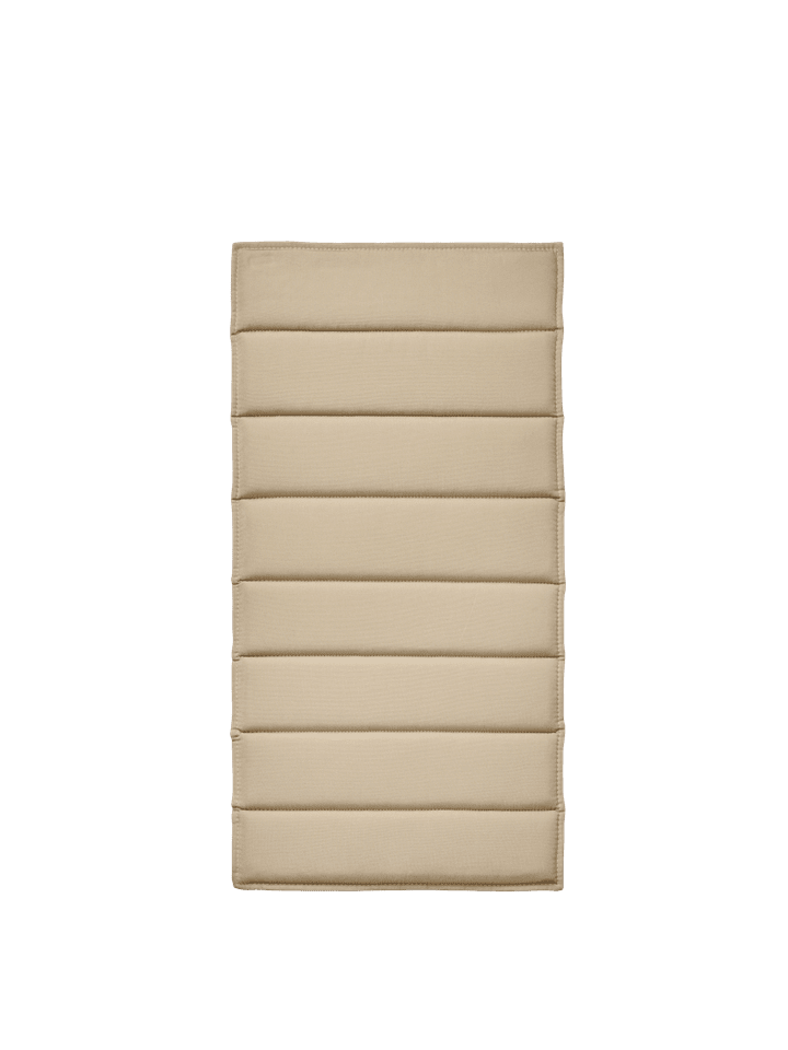 Dapple Kissen Esszimmerstuhl in Cashmere präsentiert im Onlineshop von KAQTU Design AG. Gartenkissen ist von Ferm Living