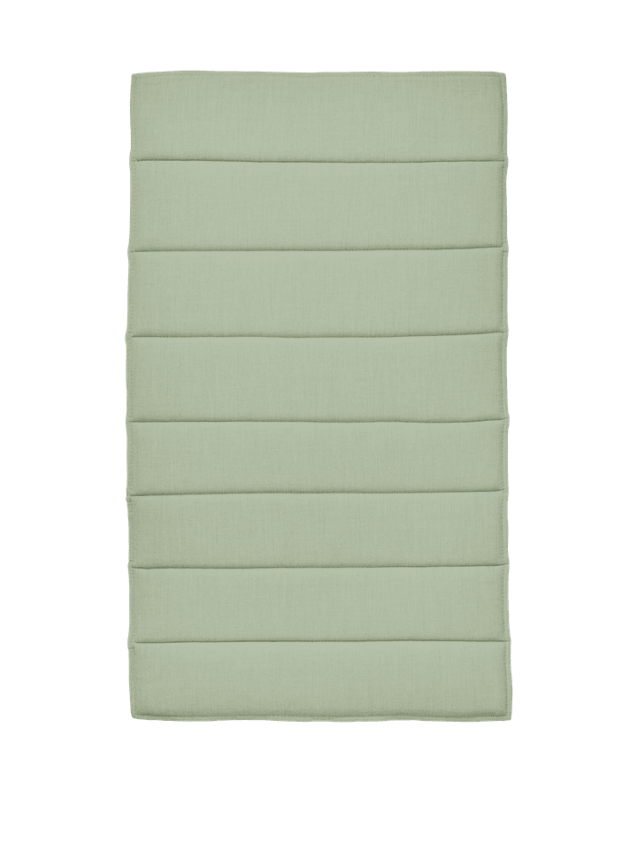 Dapple Kissen Lounge Chair in Tea Green präsentiert im Onlineshop von KAQTU Design AG. Gartenkissen ist von Ferm Living