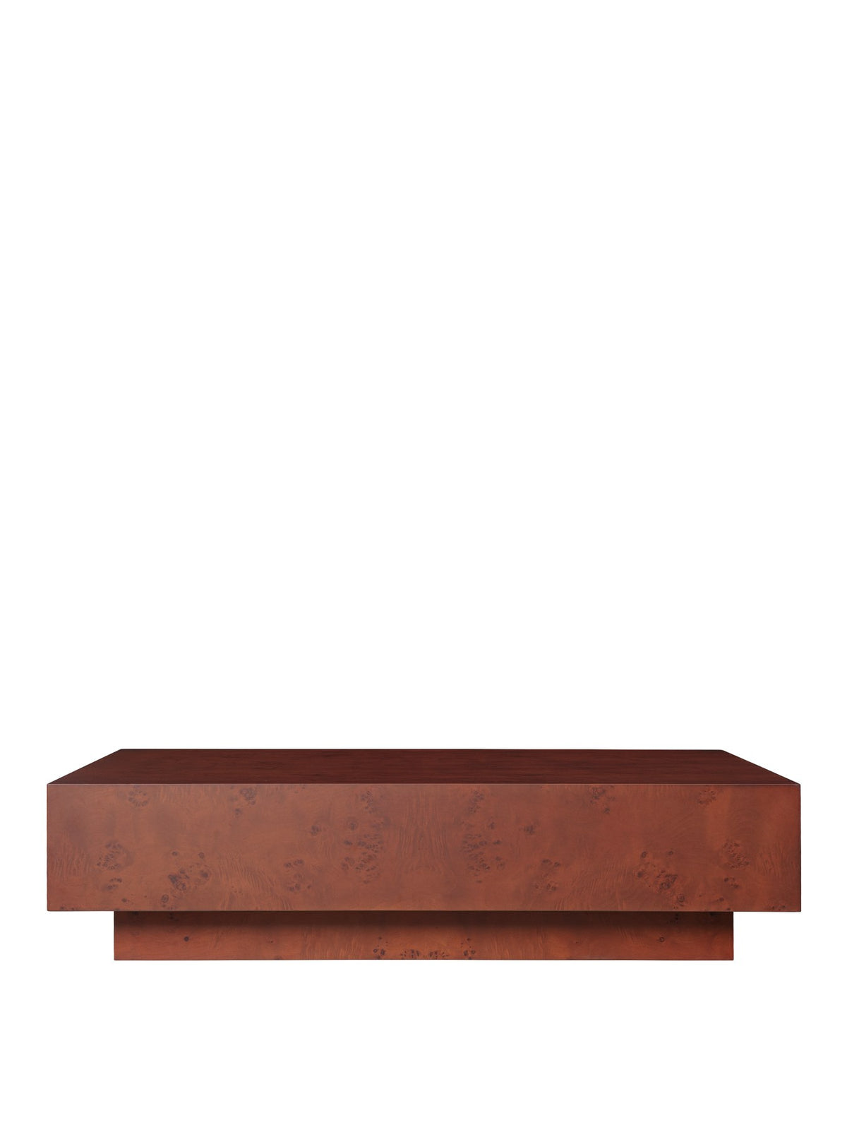 Couchtisch Burl von Ferm Living aus dunkel gebeiztem Wurzelholzfurnier mit MDF-Kern, geometrische Form, sichtbare natürliche Holzmaserung und Astlöcher.