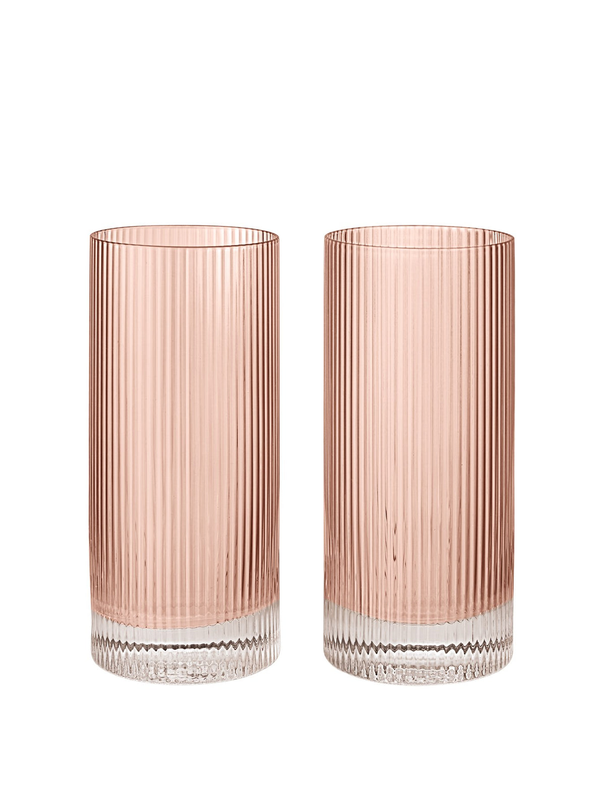 Zwei Highball-Gläser aus mundgeblasenem, recyceltem Glas mit geriffelter Oberfläche in Blush, Höhe 16 cm, Durchmesser 7 cm.