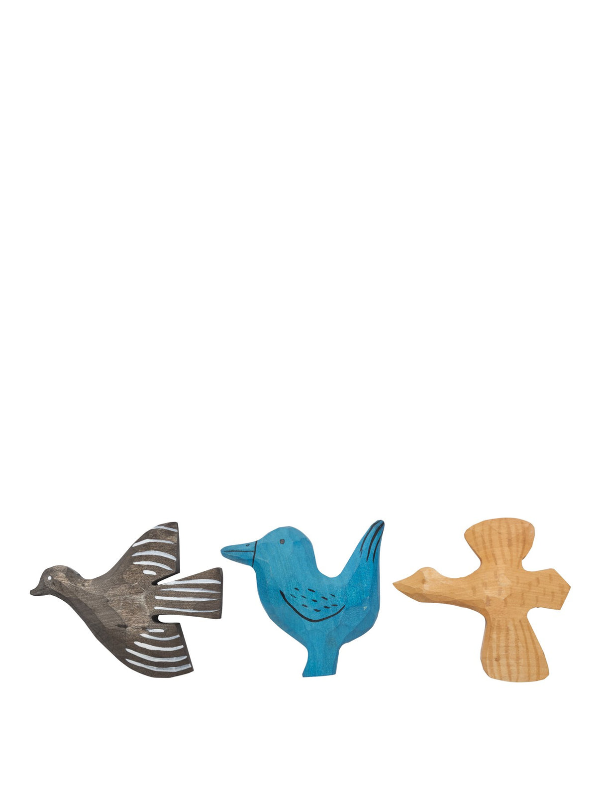 Drei handgeschnitzte Vogel-Magnete aus Espenholz in bunten Farben, handbemalt, als Deko-Set von Ferm Living.