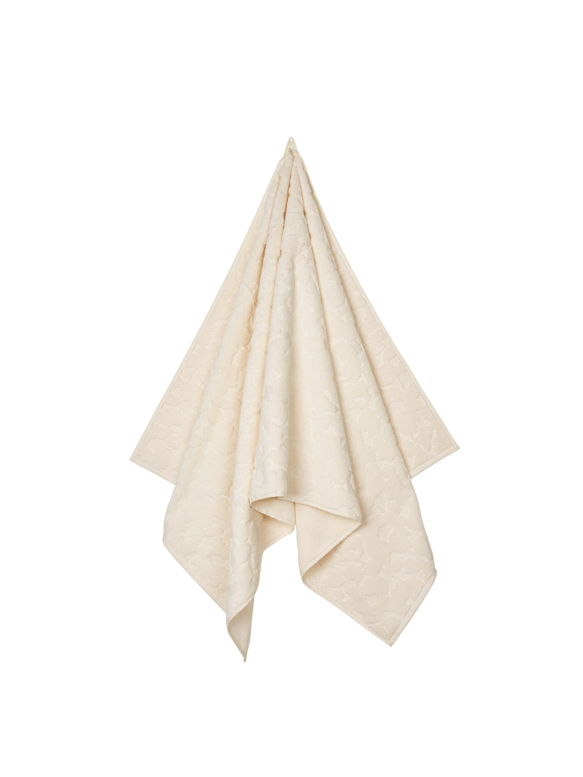 Off-weisses Badetuch aus Bio-Baumwolle mit feinem tonalem Blumenrelief, Grösse 70 x 140 cm, von Ferm Living.