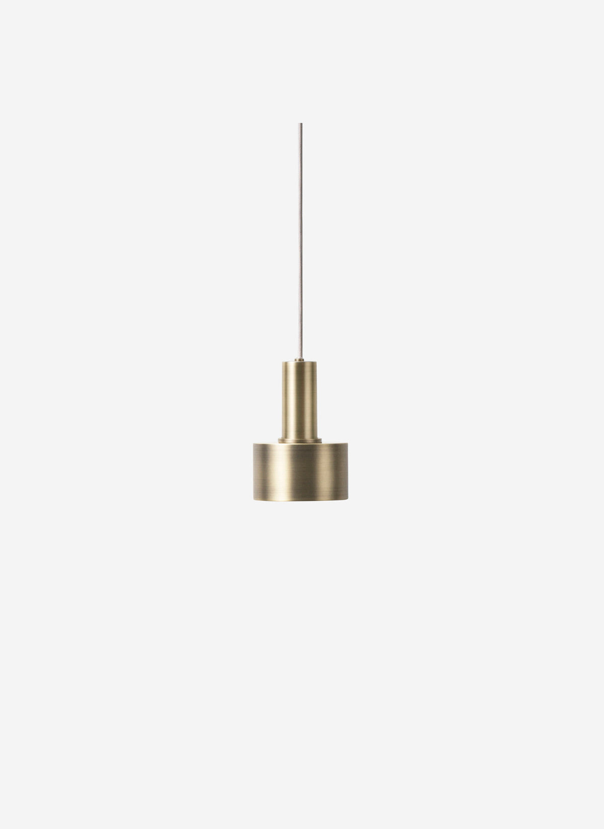 Collect Pendellampe tief in Messing präsentiert im Onlineshop von KAQTU Design AG. Pendelleuchte ist von Ferm Living