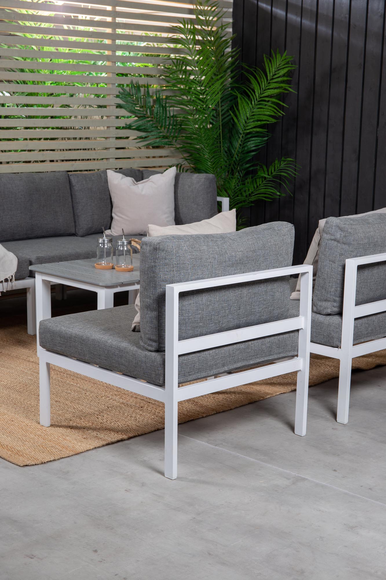 Copacabana Sofagarnitur V5 in Grau weiss präsentiert im Onlineshop von KAQTU Design AG. Loungeset ist von Venture Home