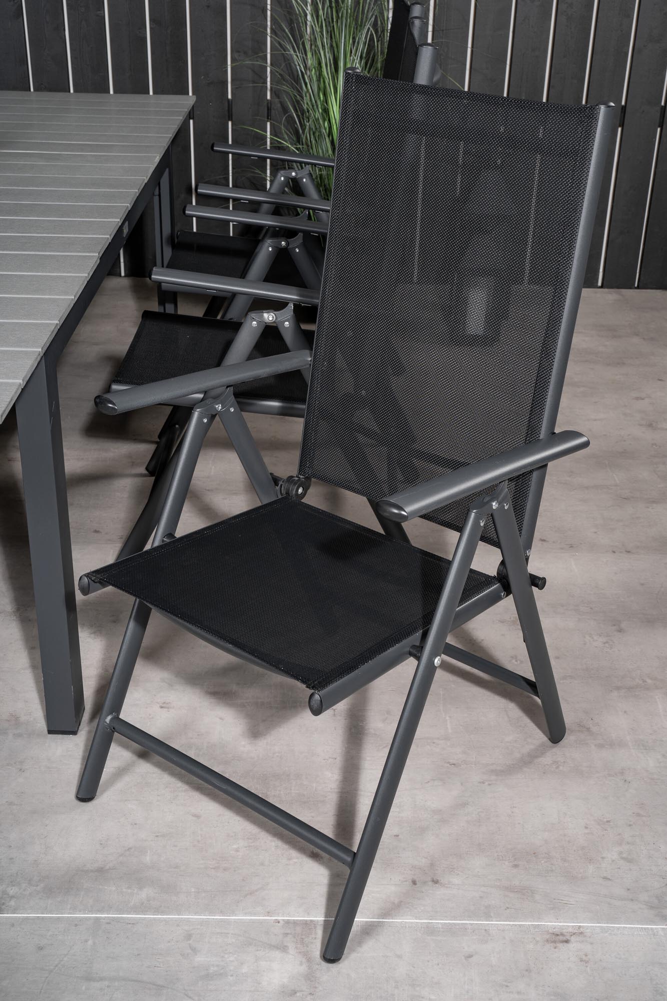 Venture Home Levels: Flexibles Outdoor-Tischset für 6 Personen.