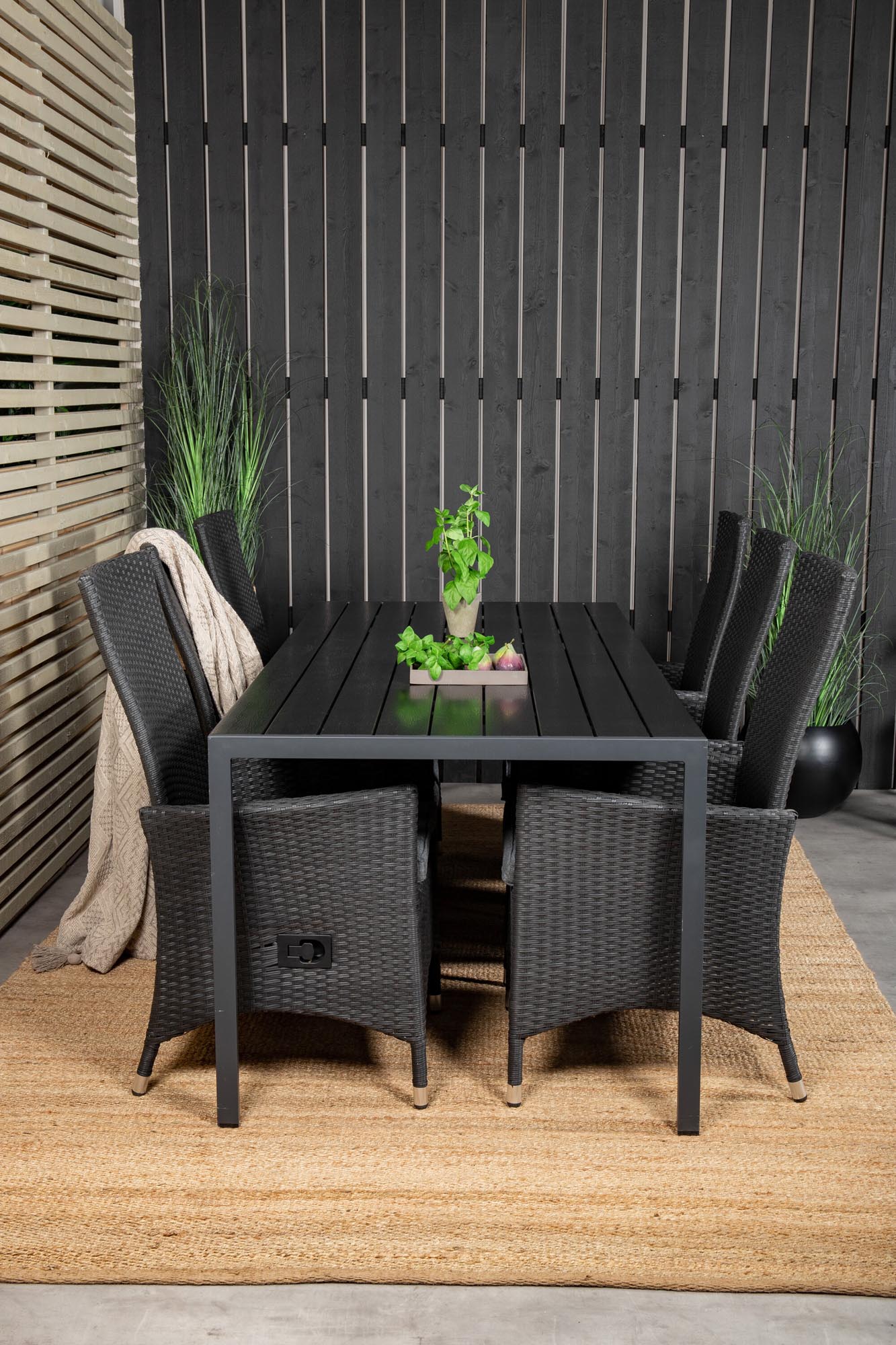 Break Outdoor-Tischset + Padova 205cm/6St. in Schwarzgrau präsentiert im Onlineshop von KAQTU Design AG. Gartentischset ist von Venture Home