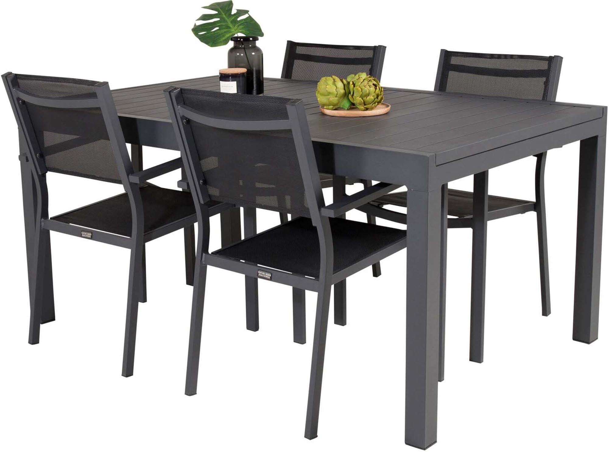 Elegantes Marbella Set: Ausziehbarer Tisch für stilvolle Gartenfeste.