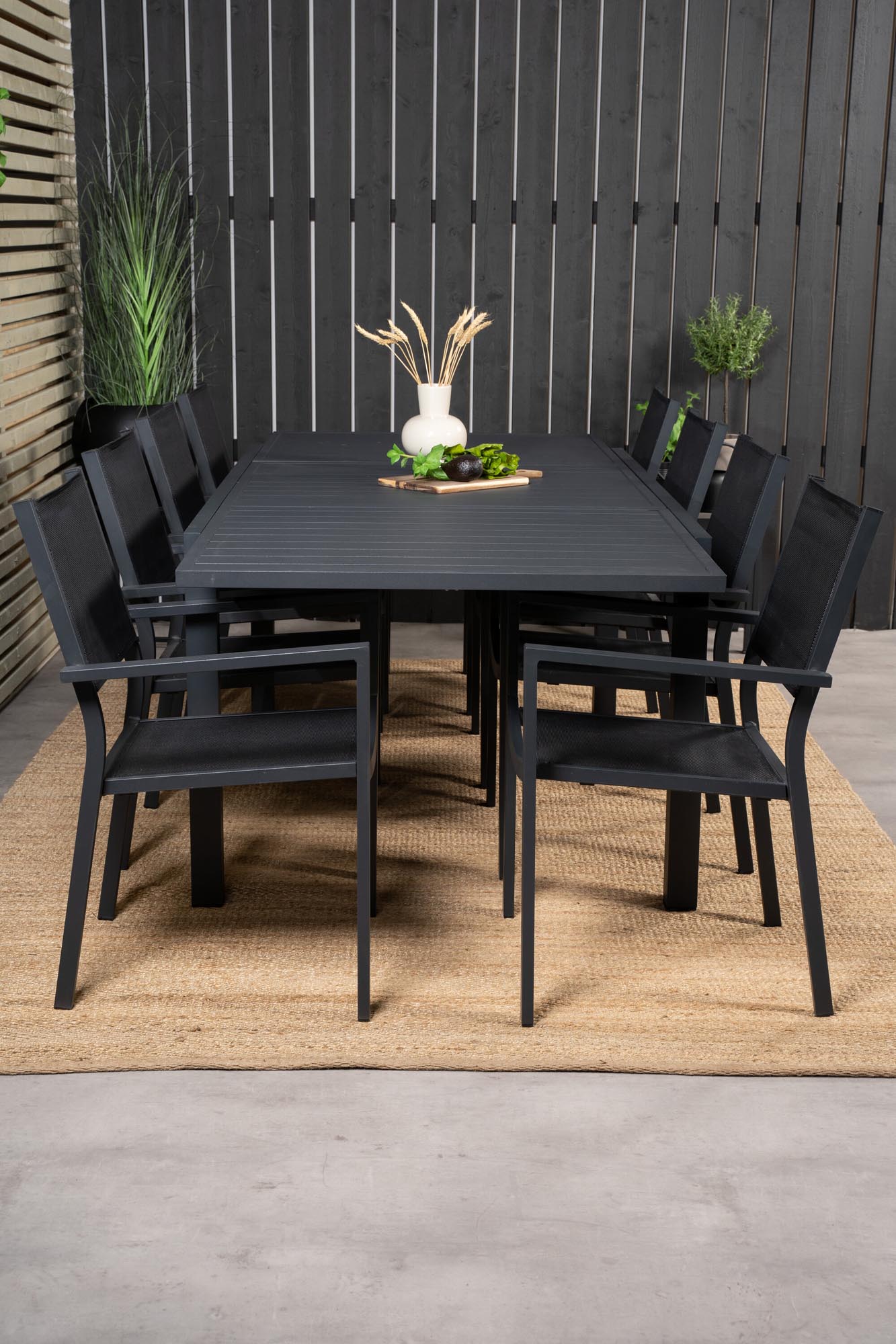 Venture Home: Flexibles Outdoor-Set für stilvolle Sommerabende.