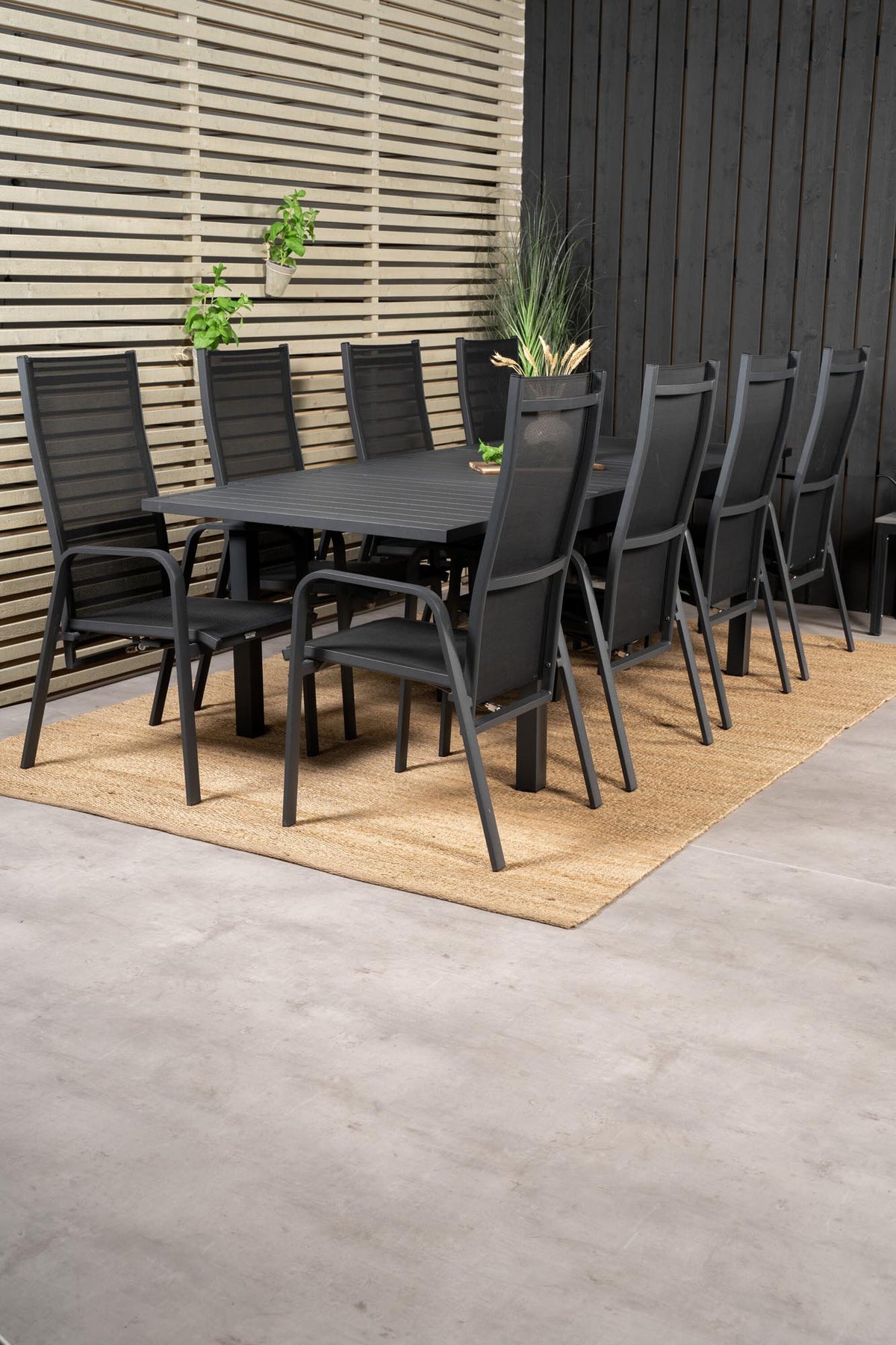Marbella Outdoor-Tischset ausziehbar + Copacabana Recliner 240cm/8St. in Schwarz präsentiert im Onlineshop von KAQTU Design AG. Gartentischset ist von Venture Home