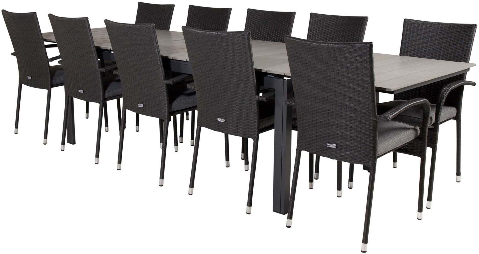 Robustes Outdoor-Set für gesellige Runden im Garten von Venture Home.