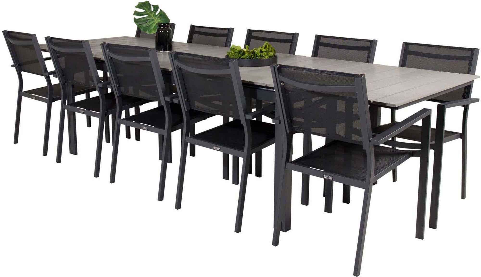 Elegantes Tischset für luxuriöse Outdoor-Dinner von Venture Home.