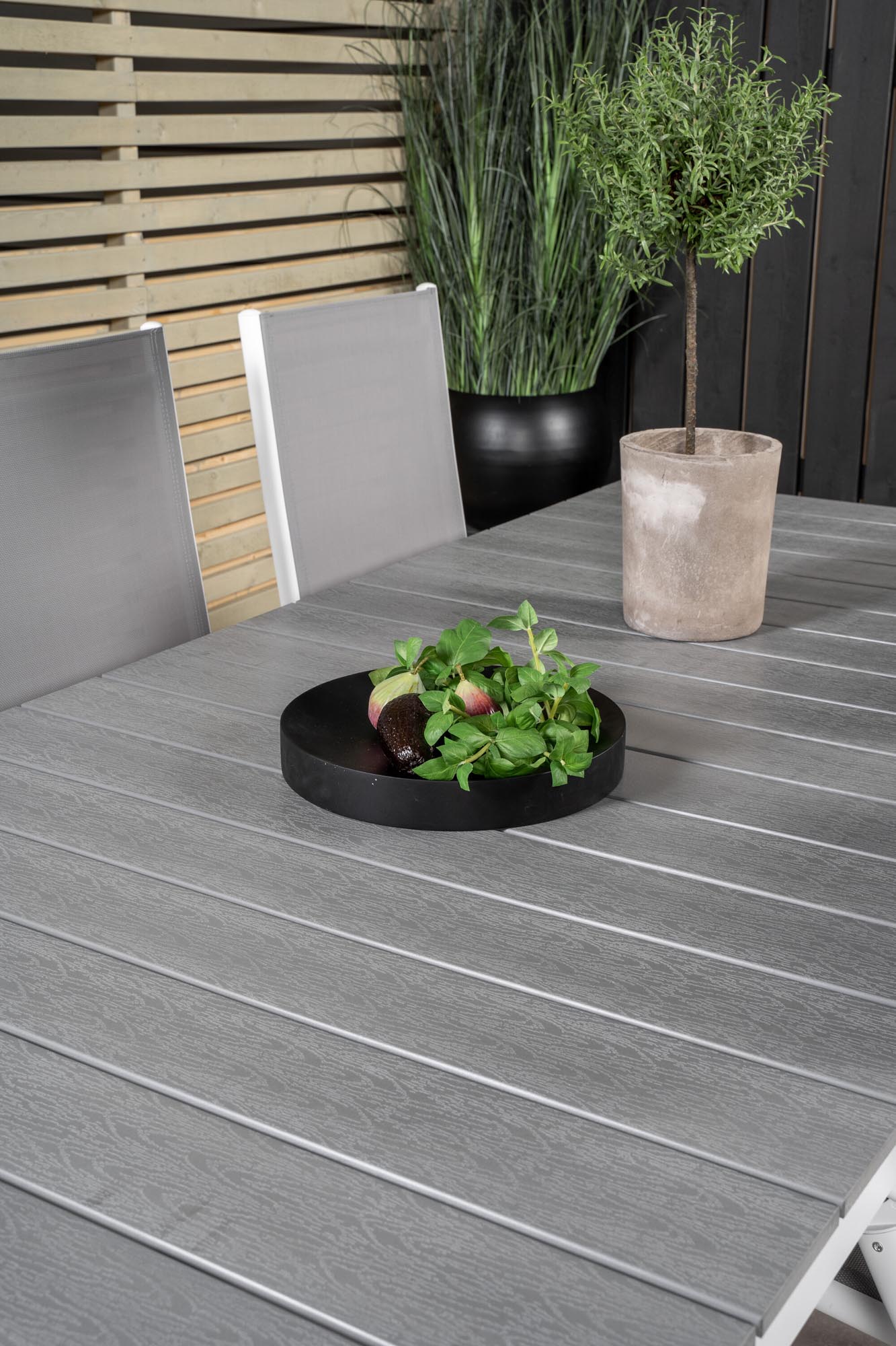 Levels Outdoor-Tischset + Break 229cm/6St. in Grau weiss präsentiert im Onlineshop von KAQTU Design AG. Gartentischset ist von Venture Home