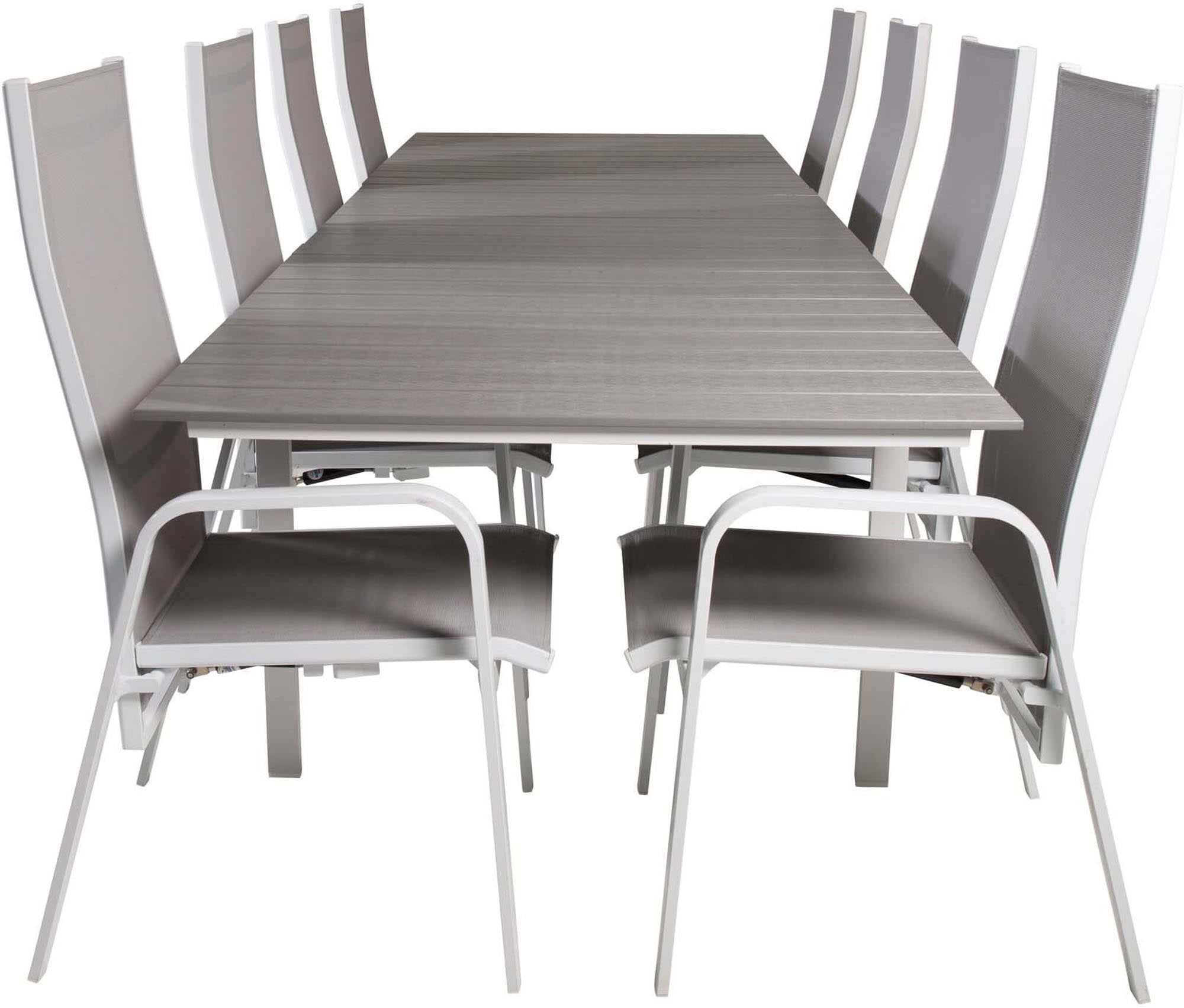 Stilvolles Levels Outdoor-Tischset von Venture Home: Robuster Tisch & 8 Copacabana Stühle, ideal für gesellige Abende im Freien.