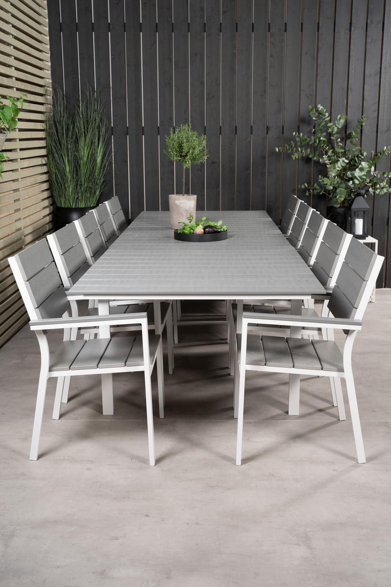 Levels Outdoor-Tischset 229cm/8St. in Grau weiss präsentiert im Onlineshop von KAQTU Design AG. Gartentischset ist von Venture Home
