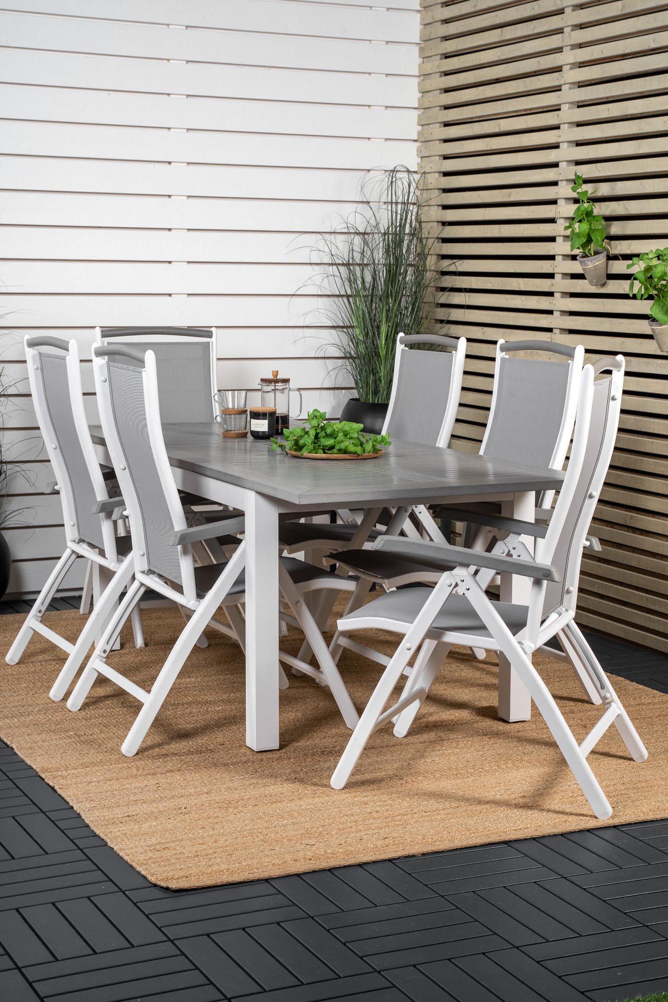 Albany Outdoor-Gartentischset ausziehbar + Position 152cm/6St. in Weiss Alu / Grau präsentiert im Onlineshop von KAQTU Design AG. Gartentischset ist von Venture Home