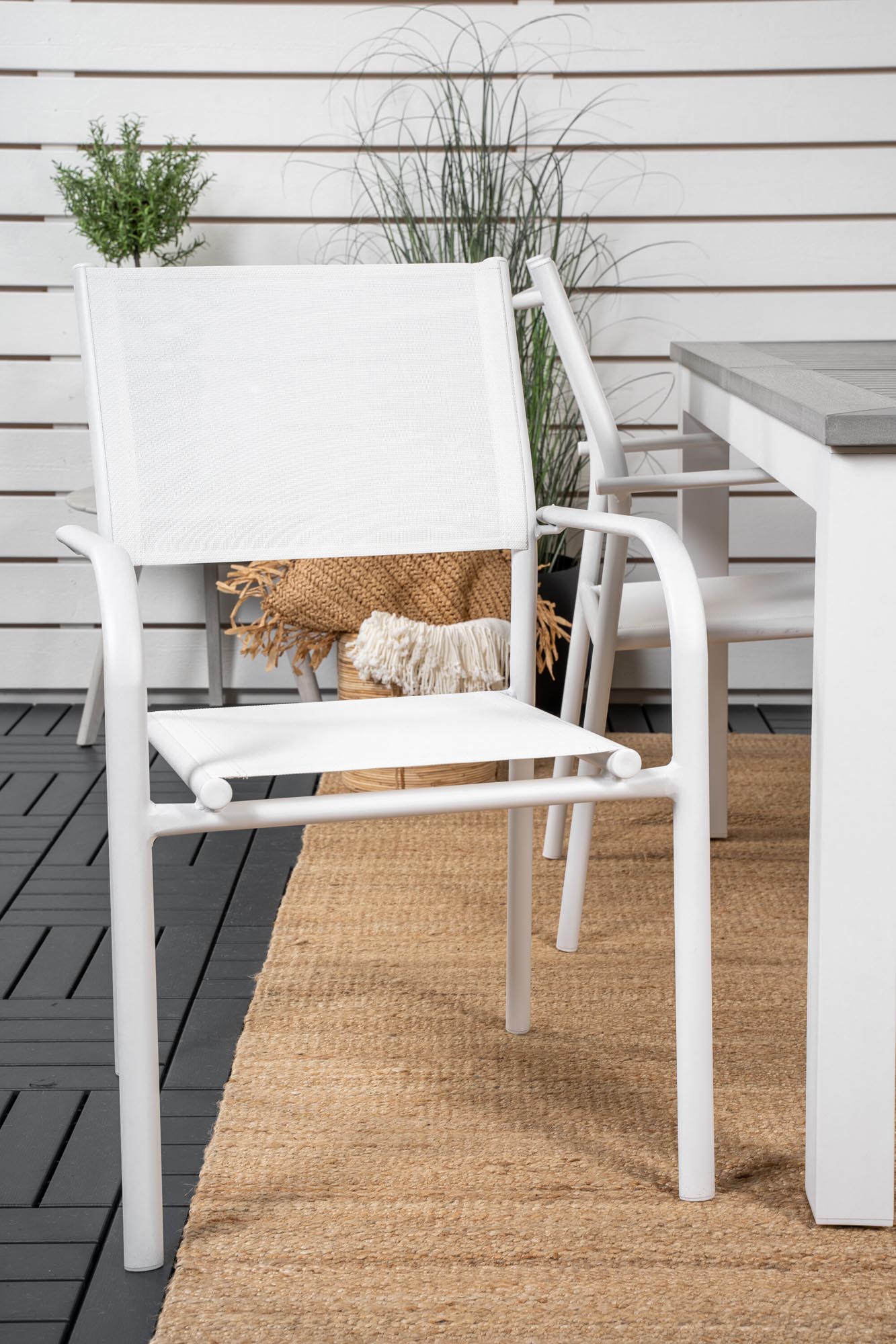 Albany Outdoor-Gartentischset ausziehbar + Santorini 152cm/4St. in Weiss präsentiert im Onlineshop von KAQTU Design AG. Gartentischset ist von Venture Home