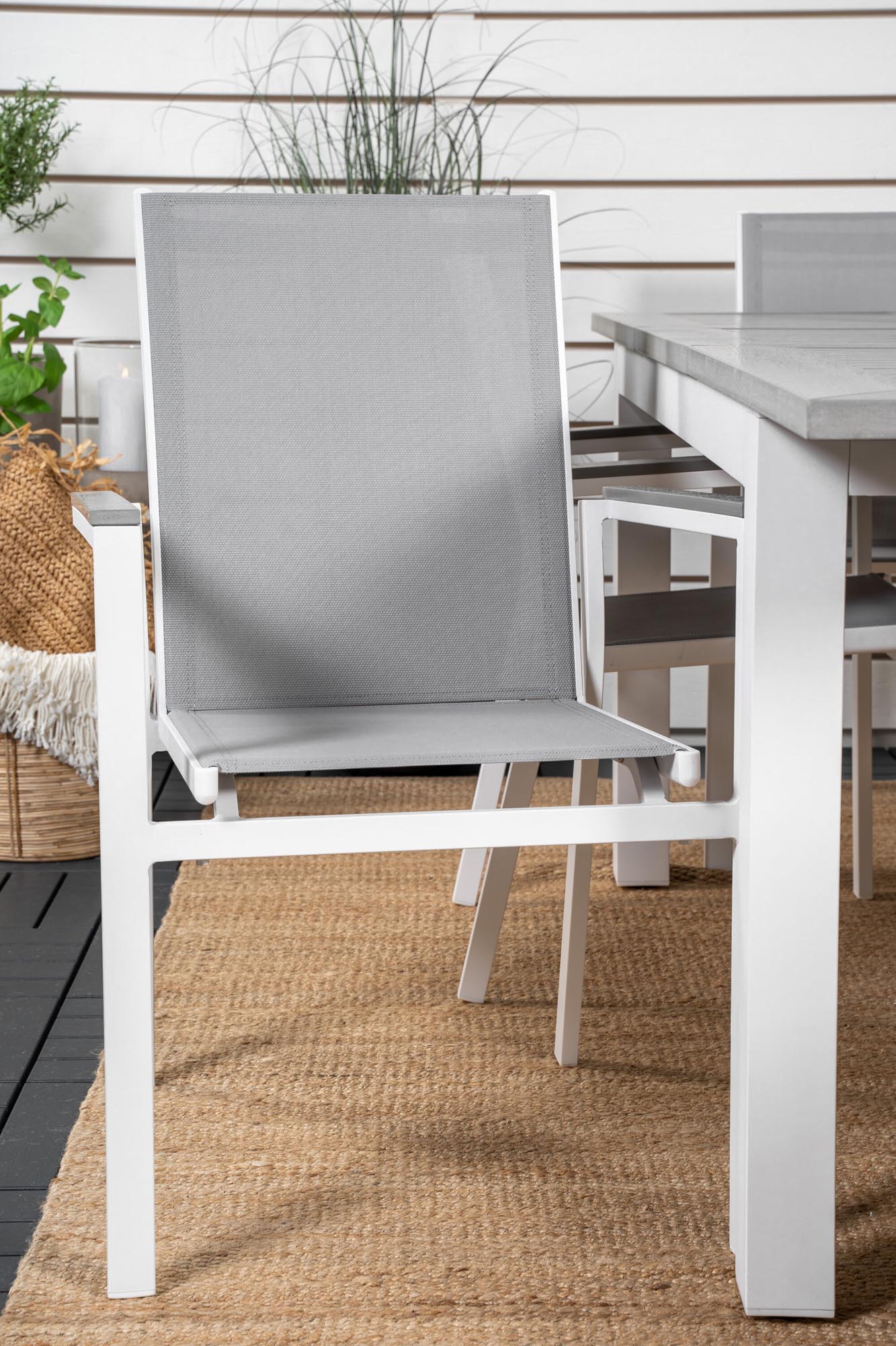 Albany Outdoor-Tischset + Parma 152cm/6St. in Grau weiss präsentiert im Onlineshop von KAQTU Design AG. Gartentischset ist von Venture Home